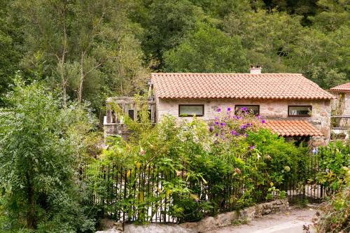 Caldas de Reis Ski Chalet | La encantadora casa del río de CALDAS DE REIS.