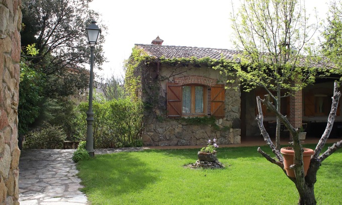 La Salceda Cottage | LA Finca DE Curro