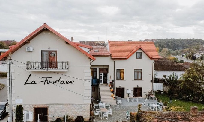 Hunedoara Hotel | La Fontaine