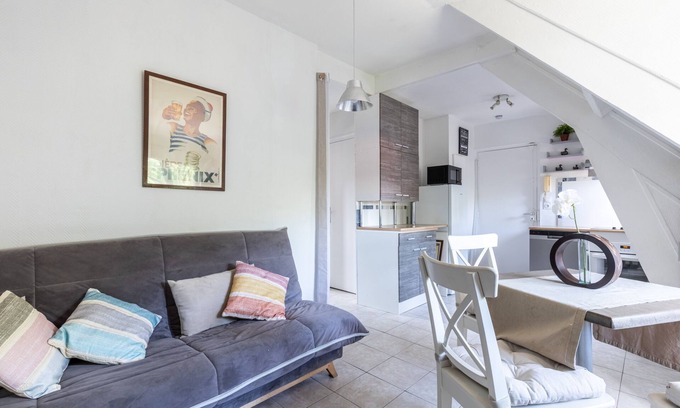 Bennecourt Apartment | La Galiote - One Bedroom Apartment, Sleeps 3