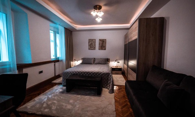 Centrul Vechi Apartment | La Garcon