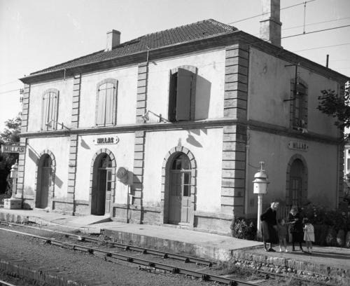 Millas Bed & Breakfast | La Gare De Millas Chambres d'hôtes