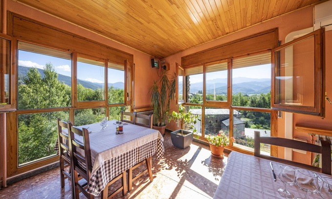 La Seu d'Urgell Hotel | La Glorieta