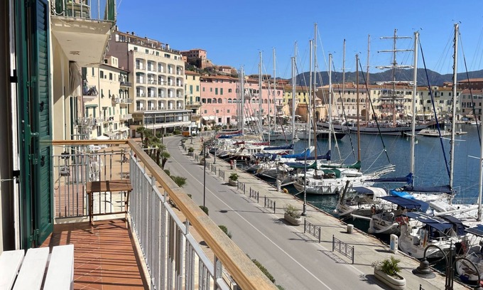 Portoferraio Old Town Apartment | La Goletta, terrace with a sea view