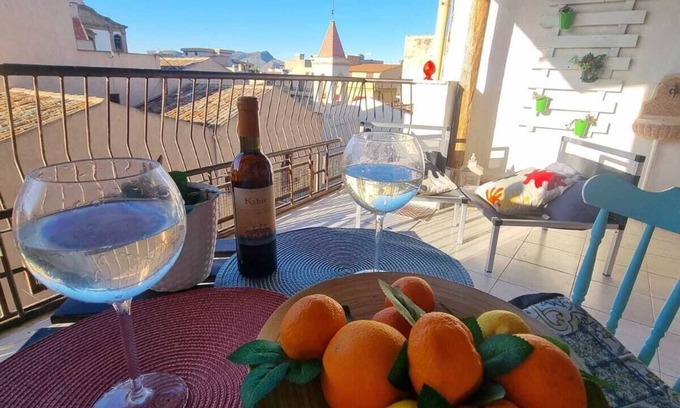 Casteldaccia House | La Gorgone city center apartments