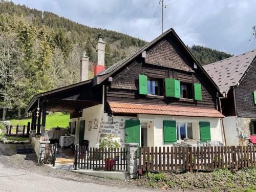 Montreux Ski Chalet | La grande garde