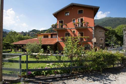 Argegno Hotel | La Griglia Hotel