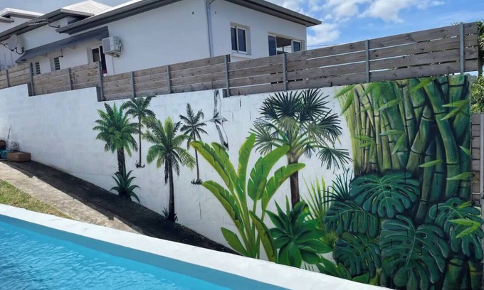 Etang Sale Les Bains Villa | La Kaz a Bonér