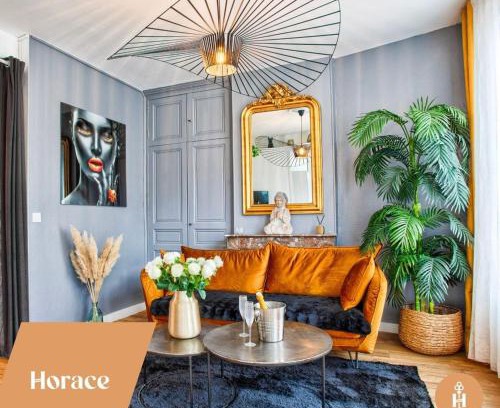 Vaugueux Apartment | La Môme — Parking, quartier historique & animé