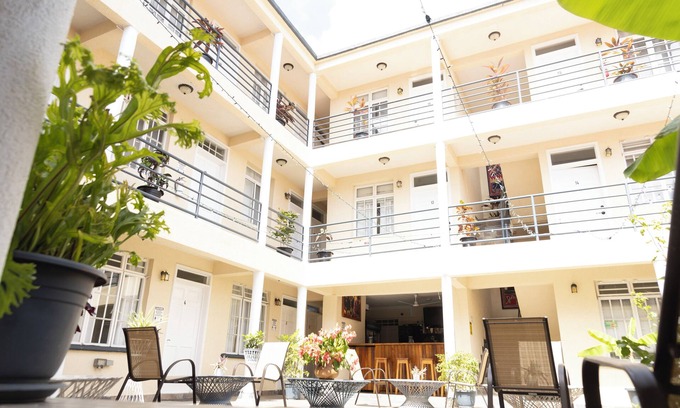 Roseau House | La Maison 29