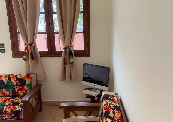 Ambohibao House | La maison aux chapeaux