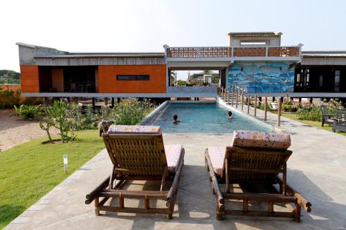 Lome Hotel | La Maison Bleue Lome