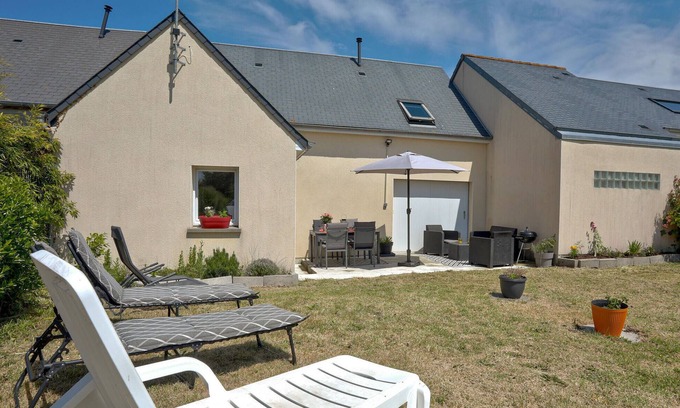 Creances House | La Maison d'Ici et d'Ailleurs