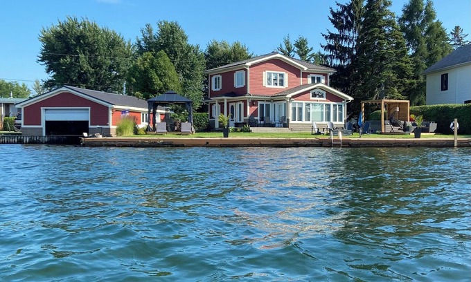 Saint-Anicet House | La maison de Chloé sur le lac