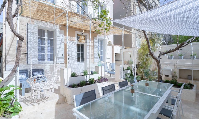 4th Arrondissement House | La Maison de Famille by MaisonMars