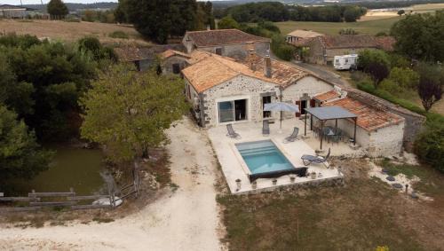 Magnac-Lavalette-Villars House | La Maison De Mon Enfance