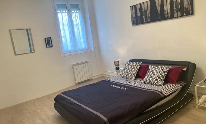 Peyriac-de-Mer Apartment | La Maison Delie - Appartement Proche des Pontons