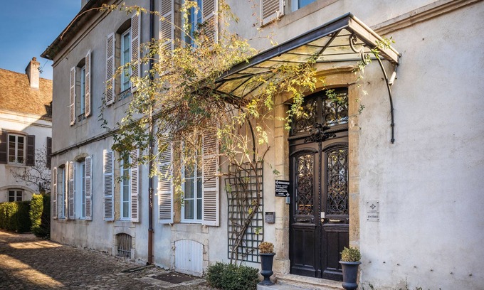 Beaune City Centre Apartment | La Maison des Courtines