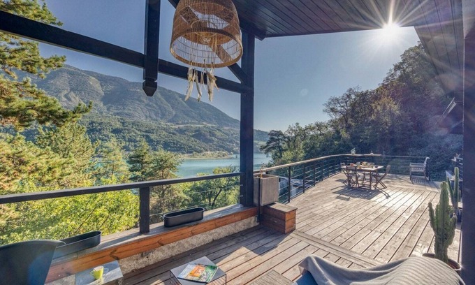 Lavars Villa | La Maison du Lac Passerelles de Monteynard