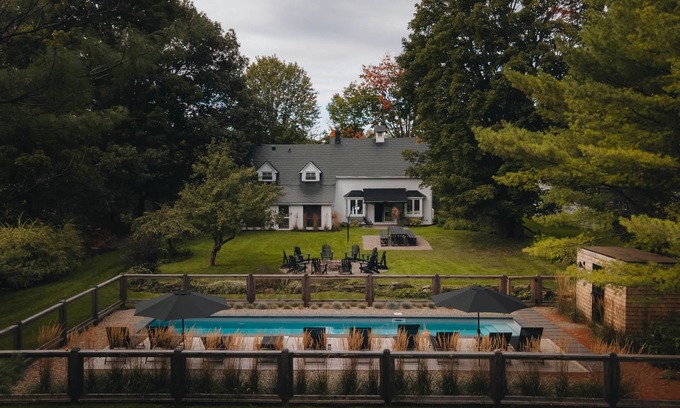 Hatley House | La Maison HATLEY HOUSE