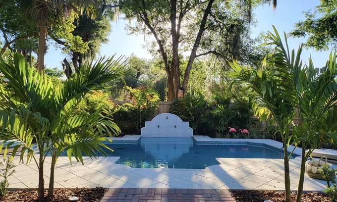 Mount Dora Villa | La Maison Musique, Romantic French pool Villa, Downtown Mt. Dora, sleeps 12,pets