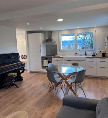 Saint-Joseph Apartment | La Maison N6