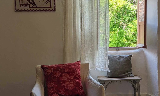 Urval House | La Maisonnette: a timeless cocoon for 2 or 4 people