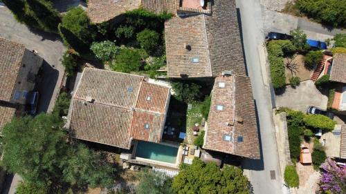 Vallabrix House | La malle bleue