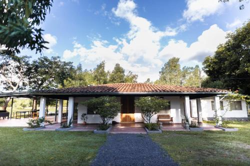 Paraguari House | La Maria Casa Campo
