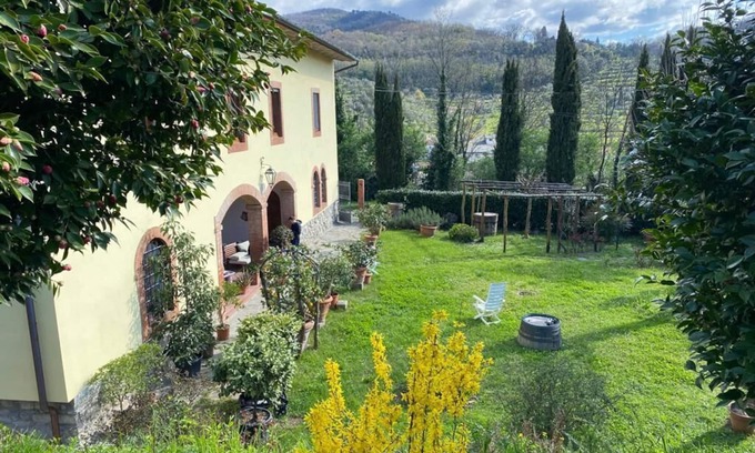 Saturnana House | La maroneta - family friendly property with Tuscan flair