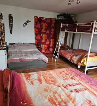 Mars-sur-Allier House | LA MEUTE