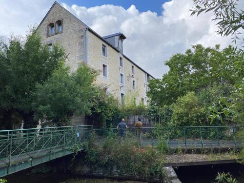 Mauze-sur-le-Mignon Villa | La minoterie : maison atypique d'hôte et de séminaires, 20min de La Rochelle