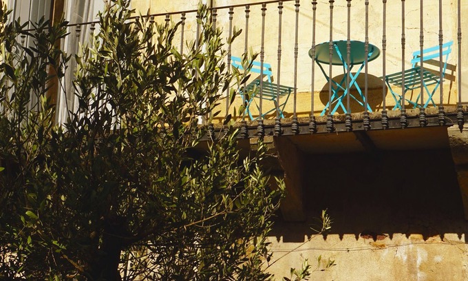 La Tour-Sur-Orb Villa | La Mirande Villa on the river Orb Vineyards Perfect for Weddings