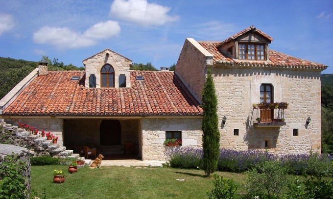 Salazar House | La Ondina