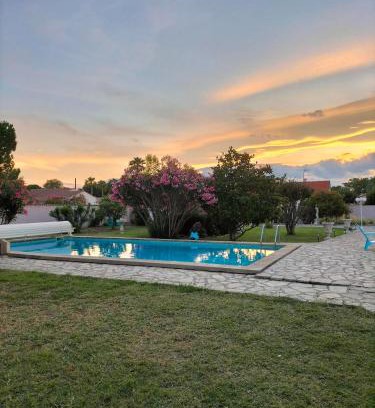 Bassan House | La paillote des Ninous