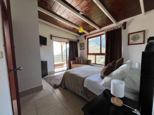 Alto Lucero Hotel | La Palapa & Posada Mía