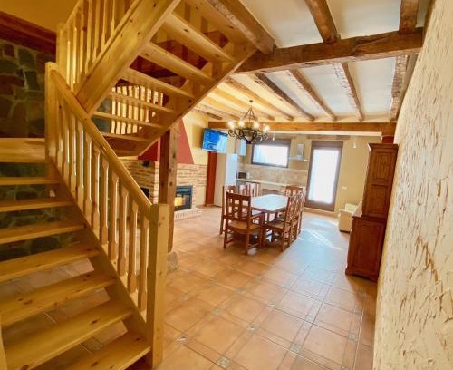 Rueda House | La Parada de Jimena-Casa rústica rodeada de bodegas en Rueda
