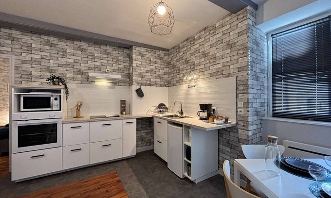 Riom Apartment | La Parenthèse - 1 bedroom - 4 persons