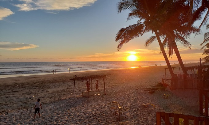 Playa Azul House | La Perla Playa Azul, Beachfront Bungalows, #2