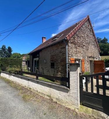 Bussiere-Saint-Georges House | La Petite Betoulle