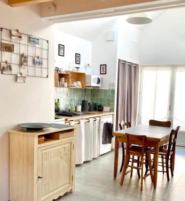 Saille House | La Petite Maison