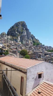 Caltabellotta House | La Petra