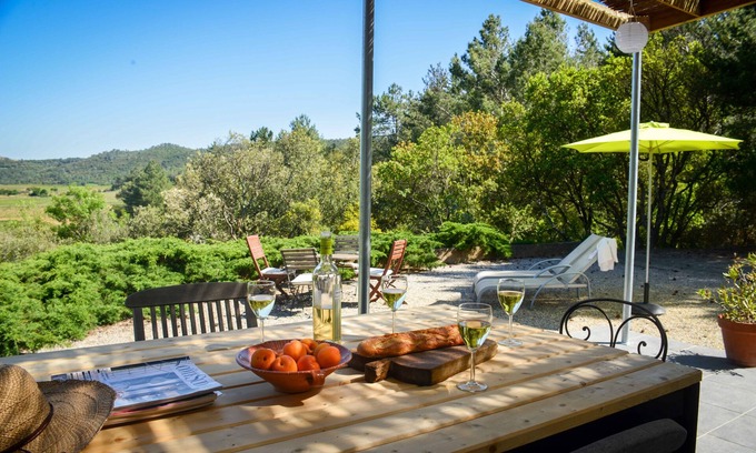 Babeau-Bouldoux House | La Pineda, with lovely views over the vineyards of St Chinian