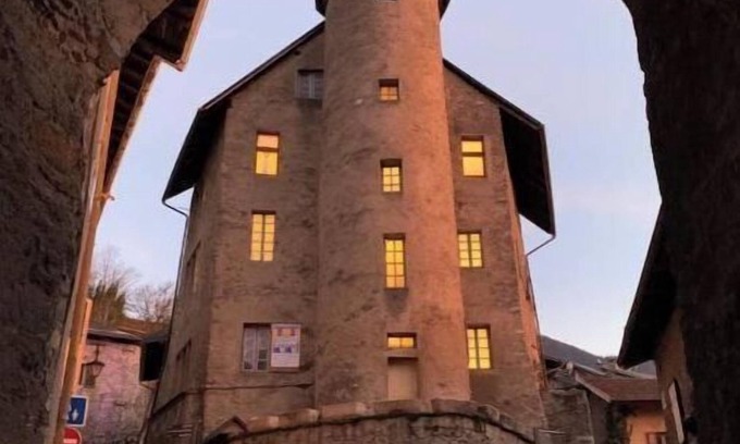 Albertville Apartment | La Poivrière, Cité Conflans, Albertville, Savoie