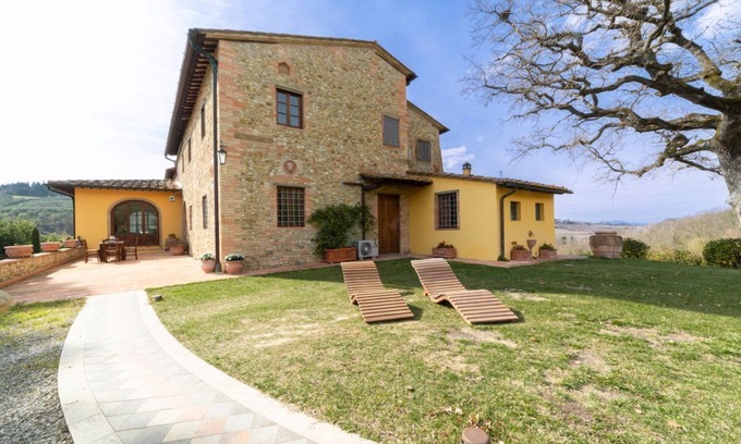 San Pietro in Bossolo Cottage | La Quercia, apartment with garden for 6/8 people in the heart of Chianti