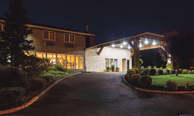 Woodburn Hotel | La Quinta by Wyndham Woodburn