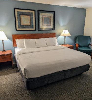 Willowbrook Hotel | La Quinta Inn by Wyndham Chicago Willowbrook