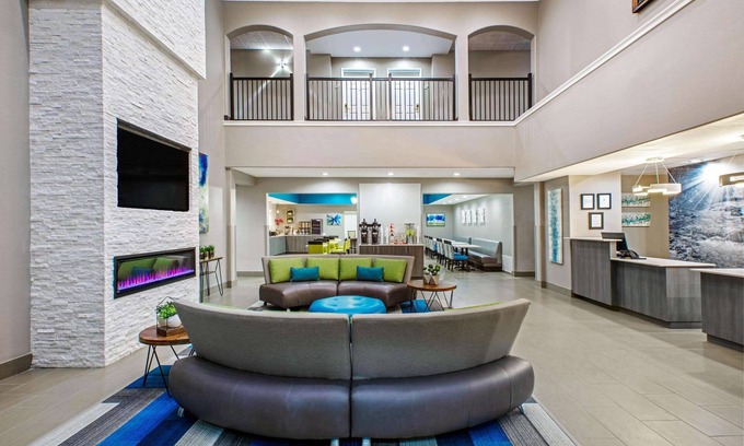 Sulphur Springs Hotel | La Quinta Inn & Suites by Wyndham Sulphur Springs