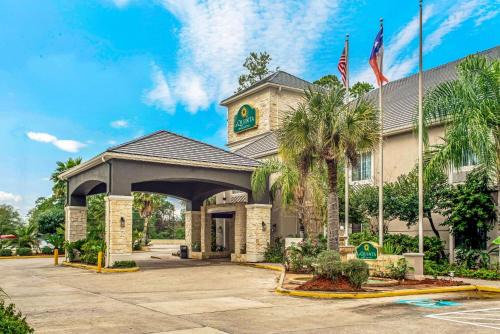Kingwood Hotel | La Quinta Inn & Suite Kingwood Houston IAH Airport 53200