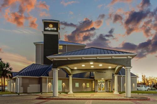 Panama City Hotel | La Quinta Inn & Suites by Wyndham Panama City